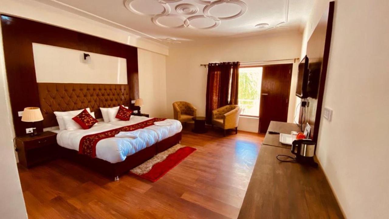 Hotel De Borgo Leh Bagian luar foto