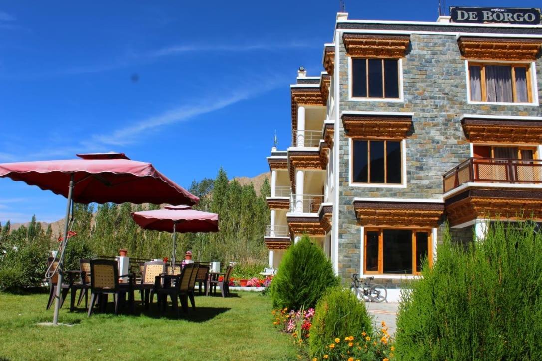 Hotel De Borgo Leh Bagian luar foto